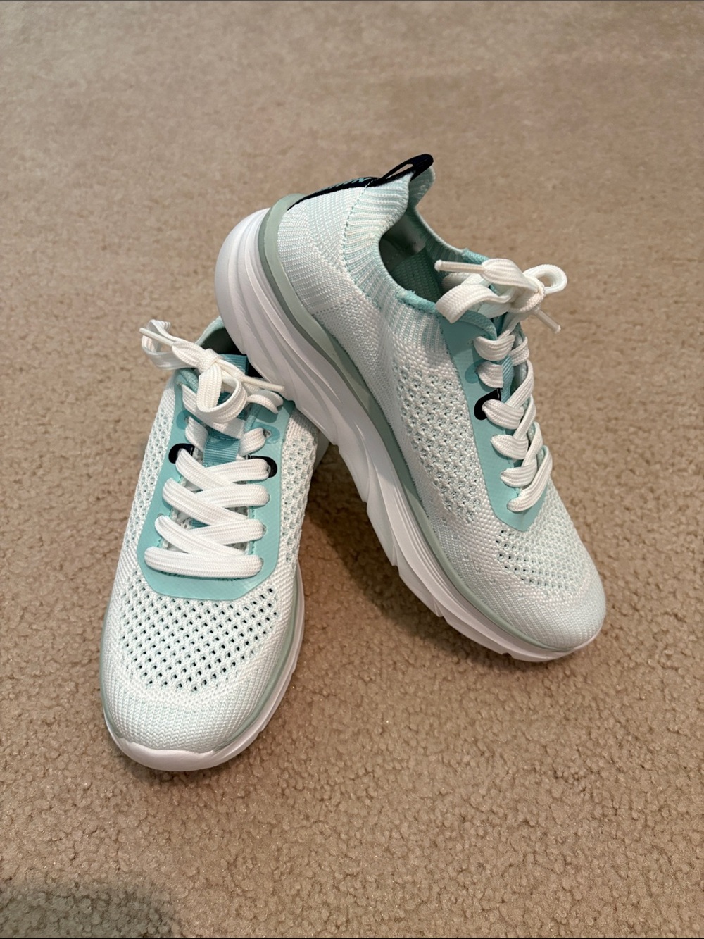 NAUTICA mint color sneakers size 6